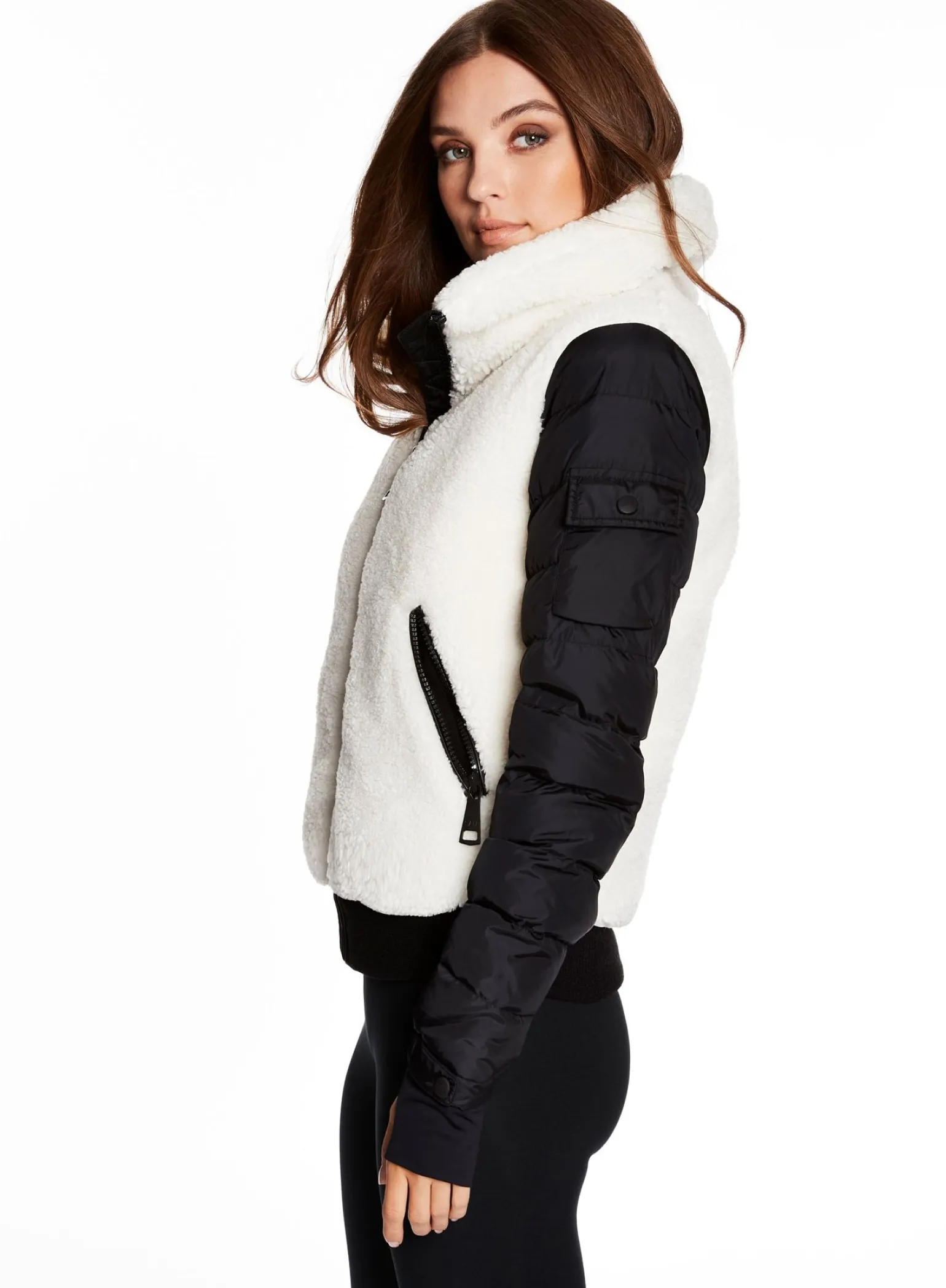 carson_5-2.webp Carson