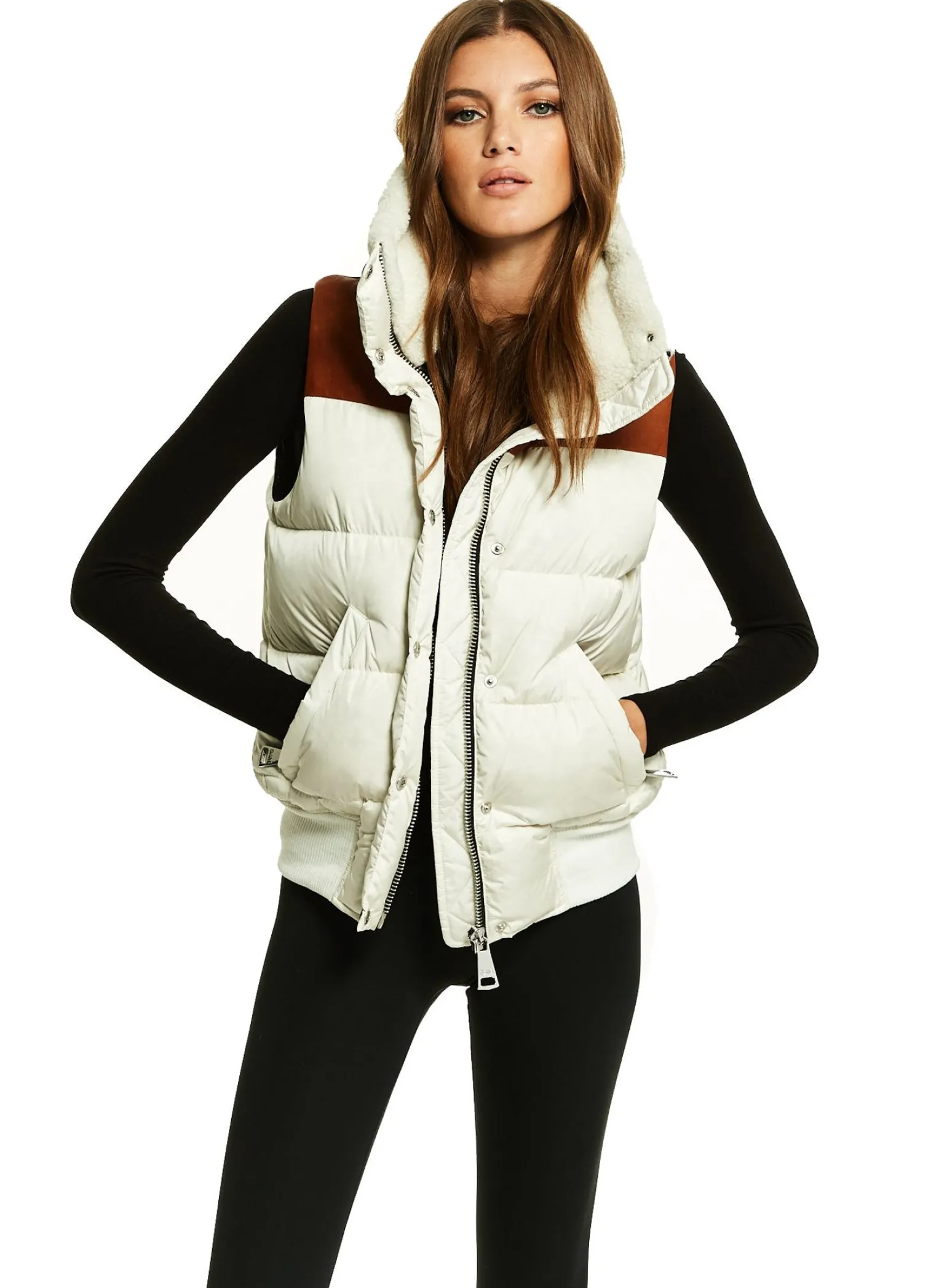 sawyer_vest_2.webp Sawyer Vest