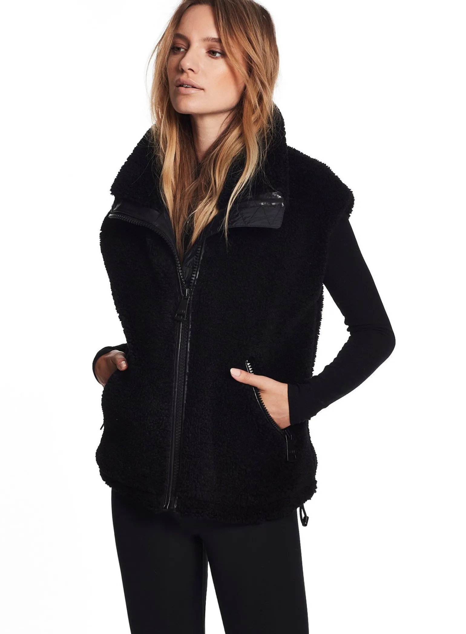 sherpa_vest_2-2.webp Sherpa Vest