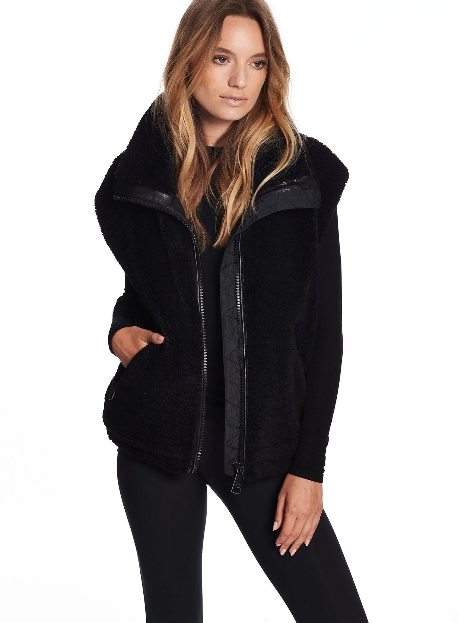 sherpa_vest_6-2.webp Sherpa Vest