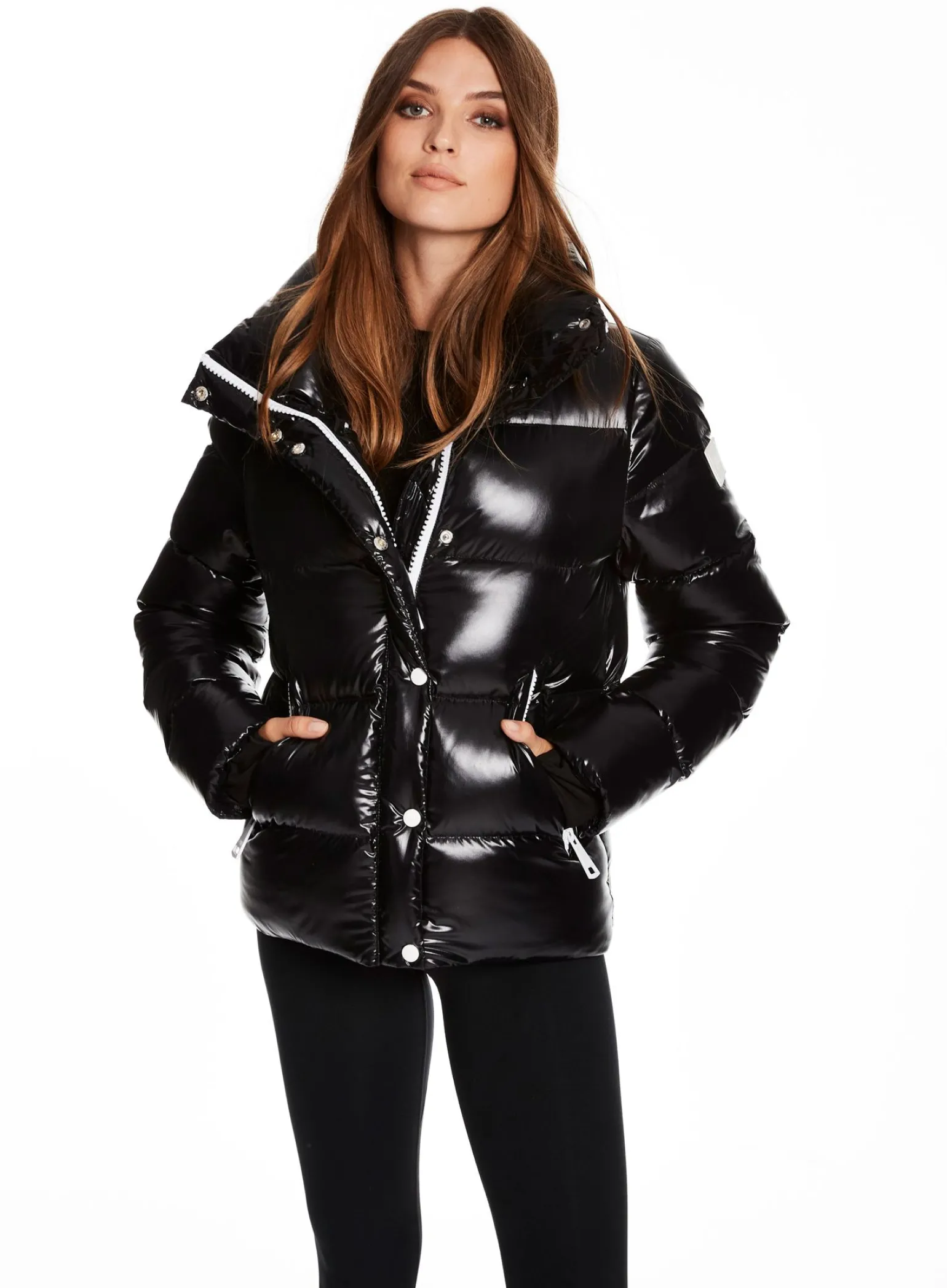 taylor_2.webp Taylor