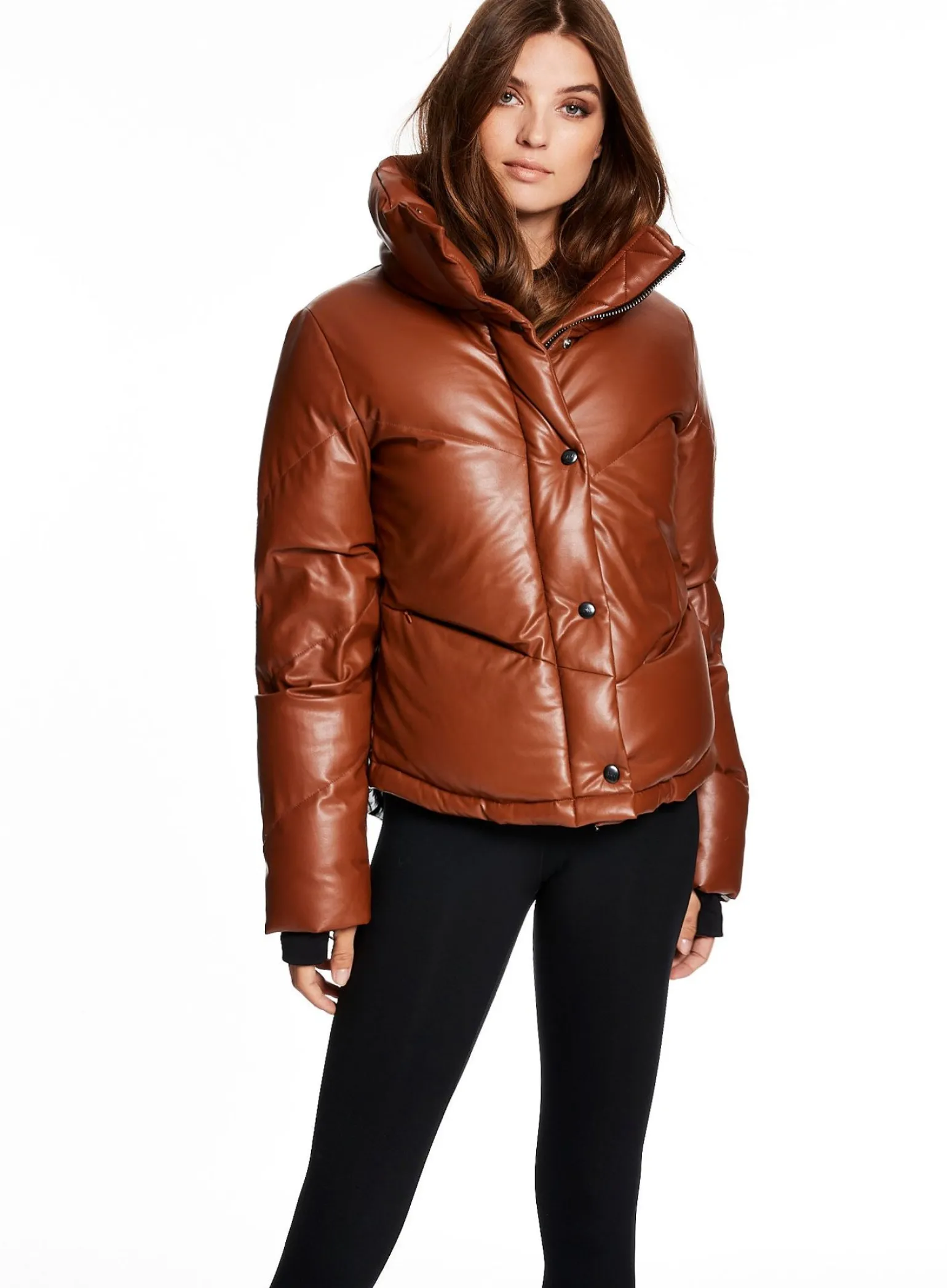 vegan_leather_athlete_4-1.webp Vegan Leather Athlete