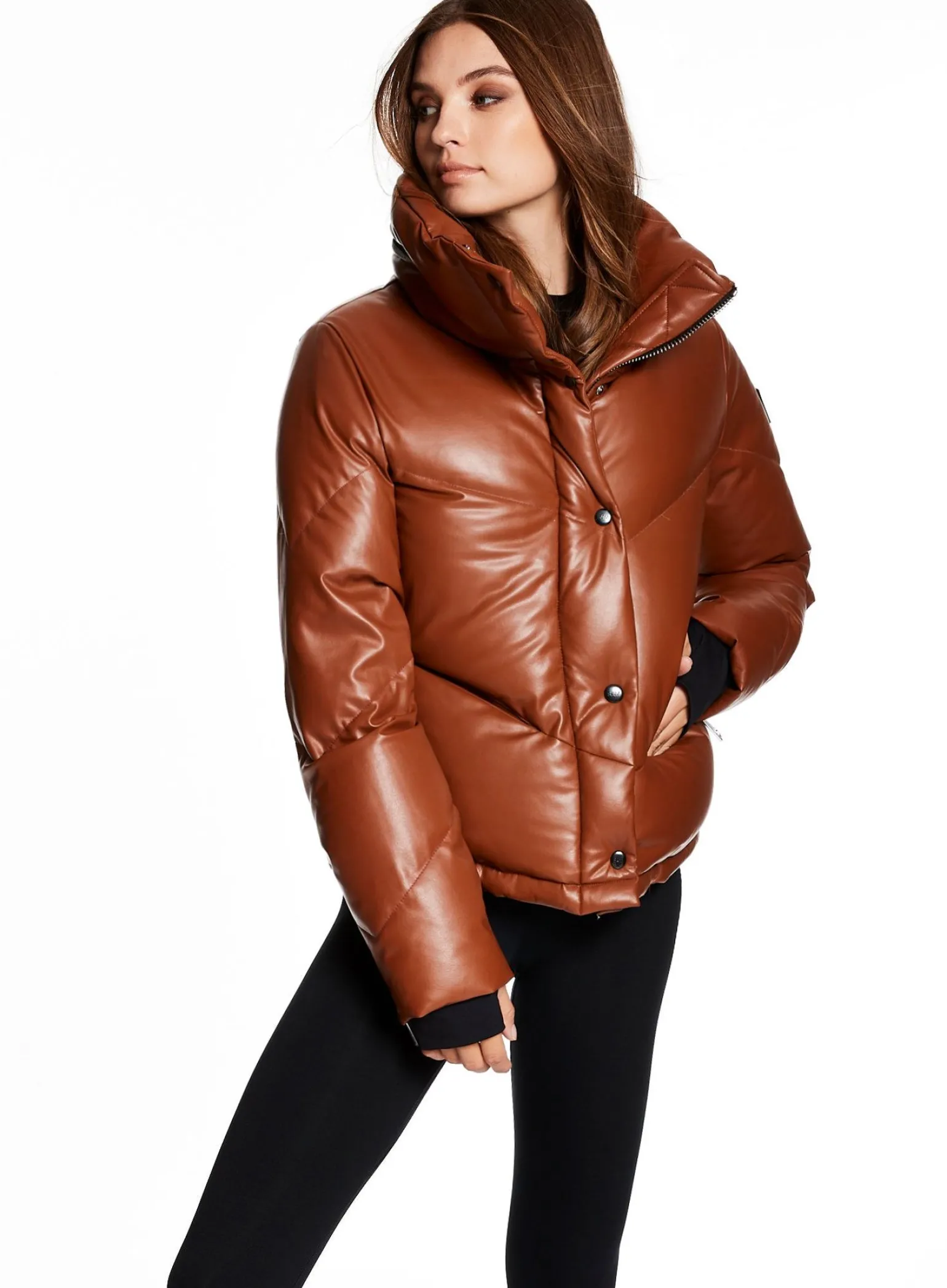 vegan_leather_athlete_5-1.webp Vegan Leather Athlete