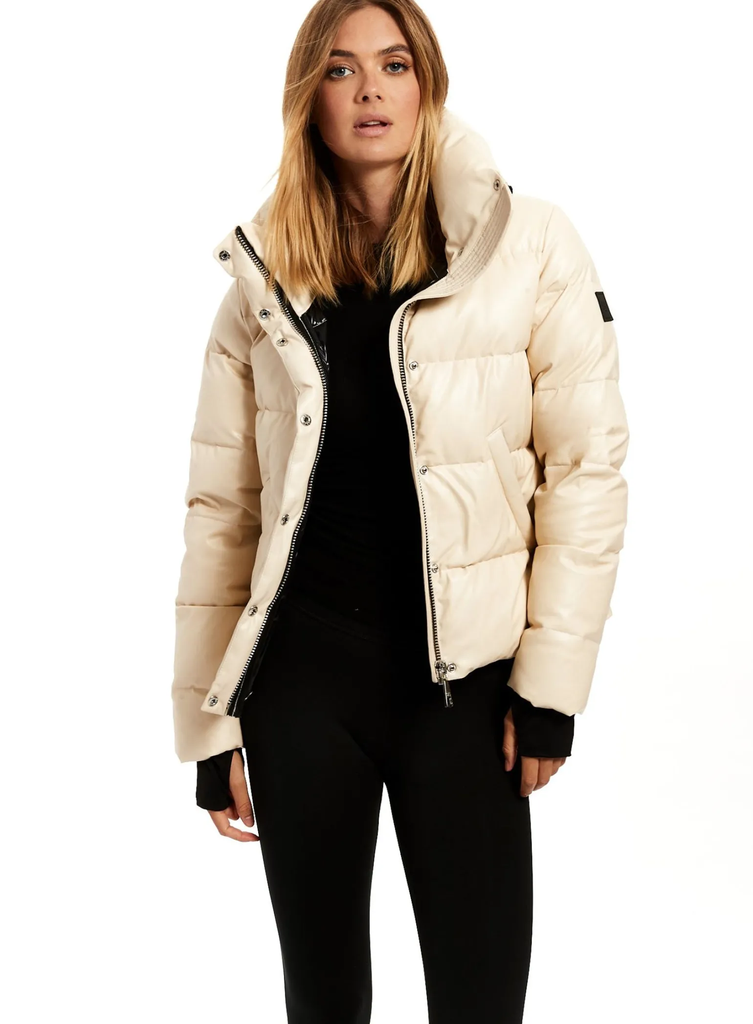 vegan_leather_isabel_5-2.webp Vegan Leather Isabel